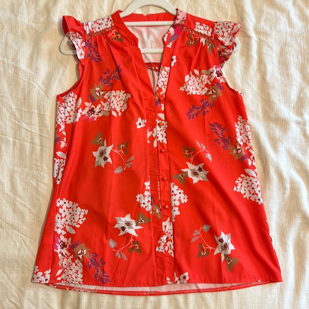 Women’s red, brown, tan, cream, purple floral top, NWOT, never worn